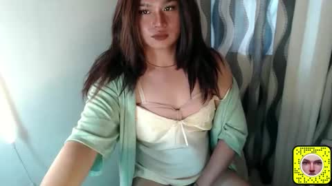 cuteasianlee online show from March 8, 5:55 am