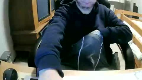 Cuteboy090 online show from November 26, 12:00 am