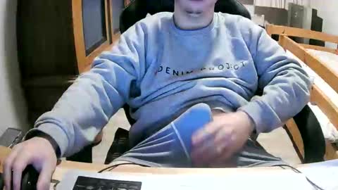 Snapshot of cuteboy090 chatting on March 24, 2:44 pm Cuteboy090 online show from March 24, 2:44 pm