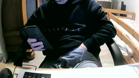 Snapshot of cuteboy090 chatting on March 26, 4:12 pm Cuteboy090 online show from March 26, 4:12 pm