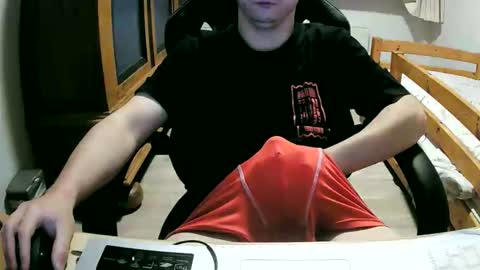 Snapshot of cuteboy090 chatting on April 20, 1:58 pm Cuteboy090 online show from April 20, 1:58 pm