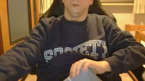 Snapshot of cuteboy090 chatting on April 21, 5:06 pm Cuteboy090 online show from April 21, 5:06 pm