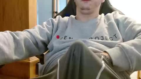 Snapshot of cuteboy090 chatting on May 8, 4:34 pm Cuteboy090 online show from May 8, 4:34 pm