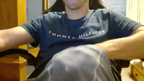 Snapshot of cuteboy090 chatting on May 24, 1:38 pm Cuteboy090 online show from May 24, 1:38 pm