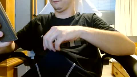 Snapshot of cuteboy090 chatting on July 16, 1:39 pm Cuteboy090 online show from July 16, 1:39 pm