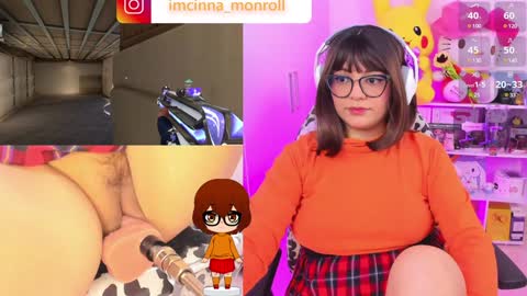 Snapshot of cutecinamonroll chatting on December 15, 4:04 pm Cinna independent model online show from December 15, 4:04 pm