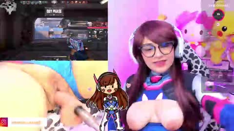 Snapshot of cutecinamonroll chatting on February 27, 11:48 pm Cinna independent model online show from February 27, 11:48 pm