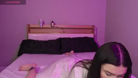 Cute Couple Real online show from April 12, 10:48 pm