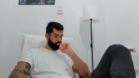 cuteeboy online show from October 21, 5:41 am