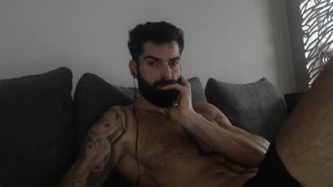 cuteeboy online show from November 16, 8:42 am