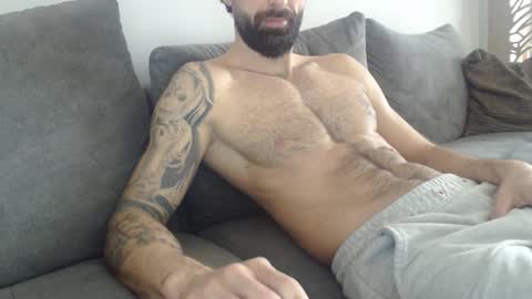 cuteeboy online show from March 26, 5:57 am