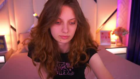 Foxy online show from May 11, 2:45 pm