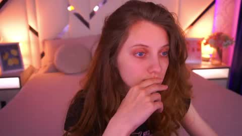 Foxy online show from May 11, 4:04 pm