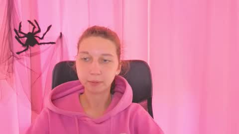 Elli online show from October 31, 11:11 am