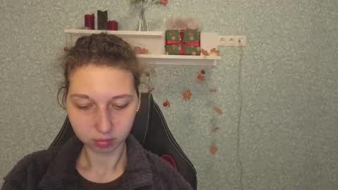 Elli online show from December 19, 5:36 am