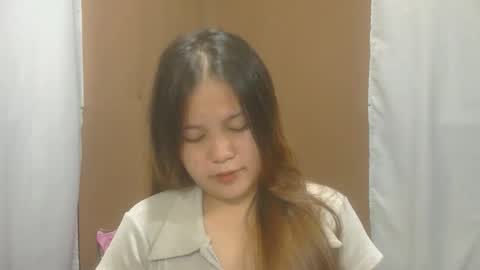Snapshot of cutegirl_melissa chatting on May 18, 9:48 am cutegirl_melissa online show from May 18, 9:48 am