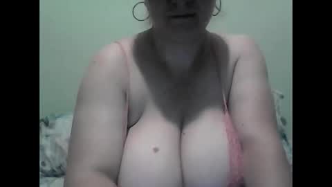 Snapshot of cutejessytom chatting on October 7, 8:50 pm Jessy online show from October 7, 8:50 pm