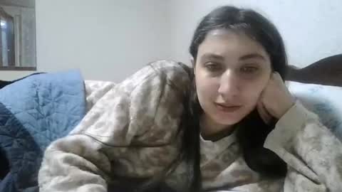 Snapshot of cutekattie chatting on April 2, 3:48 am cutekattie online show from April 2, 3:48 am