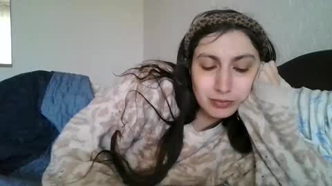 Snapshot of cutekattie chatting on April 8, 5:18 am cutekattie online show from April 8, 5:18 am