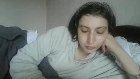 Snapshot of cutekattie chatting on May 10, 4:28 am cutekattie online show from May 10, 4:28 am