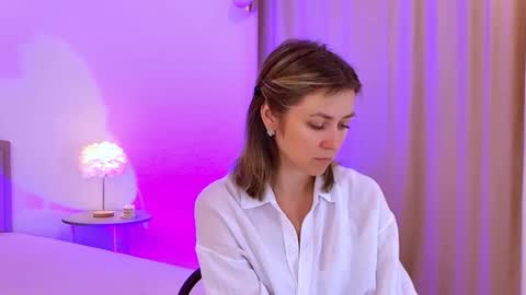 Snapshot of cutemirage chatting on February 5, 3:05 pm cutemirage online show from February 5, 3:05 pm