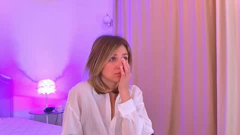 Snapshot of cutemirage chatting on February 9, 2:54 pm cutemirage online show from February 9, 2:54 pm