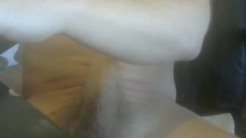 Snapshot of cutemuscledanaconda chatting on July 20, 10:39 am Cute Muscled Anaconda online show from July 20, 10:39 am