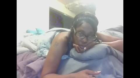 Snapshot of cuteshotkiki chatting on May 2, 10:59 pm mary mack online show from May 2, 10:59 pm
