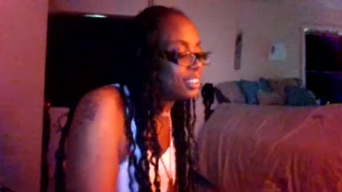 Snapshot of cuteshotkiki chatting on August 1, 1:54 pm mary mack online show from August 1, 1:54 pm