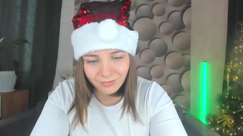 Snapshot of cutesmile_sharon chatting on December 24, 5:27 am cutesmile sharon online show from December 24, 5:27 am