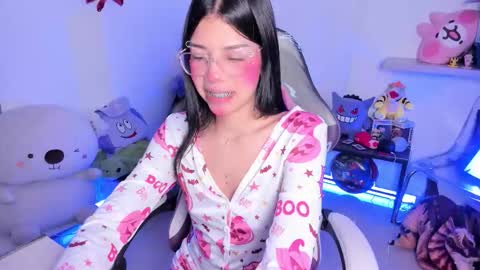 Snapshot of cutestephuwu chatting on October 10, 11:59 pm  - independent model online show from October 10, 11:59 pm