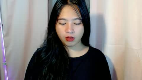 cute online show from February 12, 9:43 pm