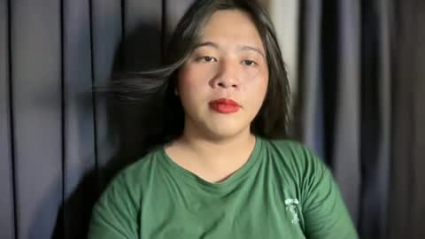 Snapshot of cutestgurl_ chatting on June 17, 7:11 am cute online show from June 17, 7:11 am