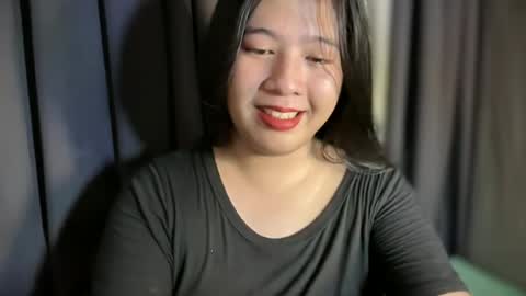 Snapshot of cutestgurl_ chatting on July 5, 5:47 am cute online show from July 5, 5:47 am