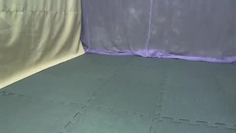 cutetinyasian143_ online show from November 1, 3:30 am