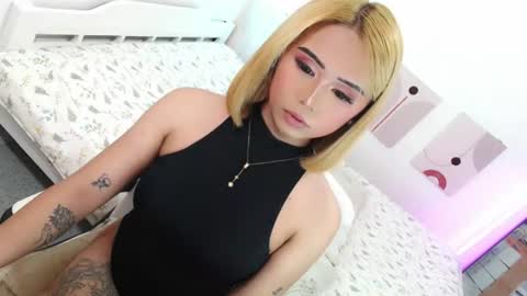 Snapshot of cutevera166 chatting on July 11, 9:27 pm Vera online show from July 11, 9:27 pm