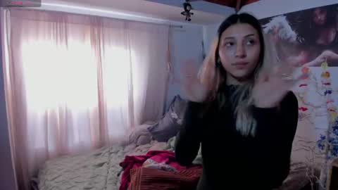 Snapshot of cuteweed420 chatting on July 8, 9:30 pm cuteweed420 online show from July 8, 9:30 pm