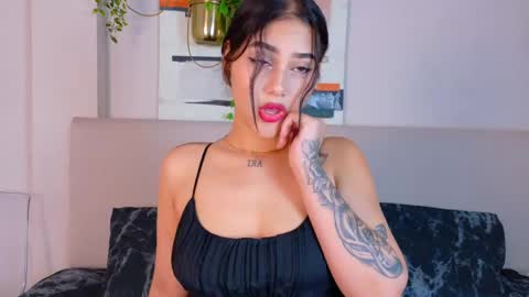 cutewofy online show from May 6, 7:08 pm