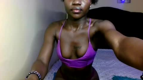 cutey_mara online show from July 4, 4:51 am