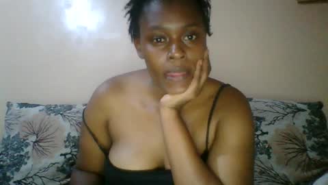 Snapshot of cutezarina chatting on June 15, 5:37 pm cutezarina online show from June 15, 5:37 pm