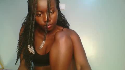 Snapshot of cutie_choco chatting on November 10, 5:56 pm cutie_choco online show from November 10, 5:56 pm