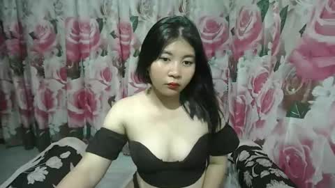 Snapshot of cutie_ethel chatting on April 29, 10:52 am cutie_ethel online show from April 29, 10:52 am