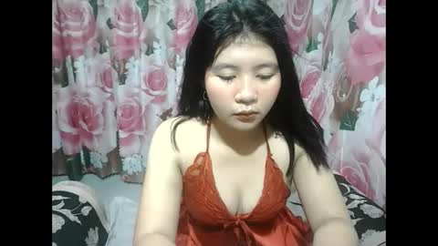 Snapshot of cutie_ethel chatting on May 6, 11:32 pm cutie_ethel online show from May 6, 11:32 pm
