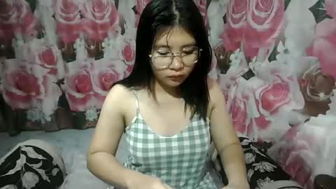 Snapshot of cutie_ethel chatting on May 27, 11:13 pm cutie_ethel online show from May 27, 11:13 pm