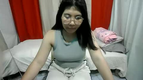 Snapshot of cutie_ethel chatting on May 31, 11:28 am cutie_ethel online show from May 31, 11:28 am