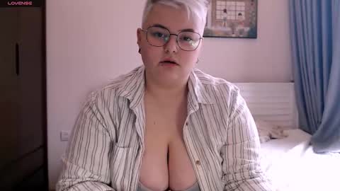 Sophie  Lilith online show from October 22, 8:36 am