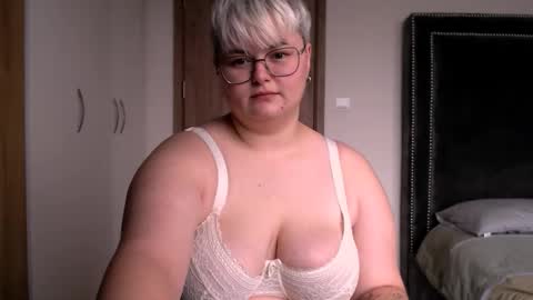 Sophie  Lilith online show from November 6, 6:25 am