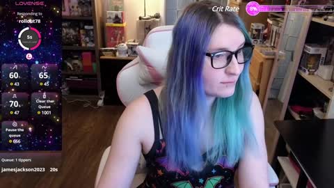 Cutie Velvette online show from December 17, 5:04 pm