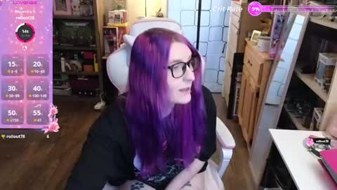 Cutie Velvette online show from February 24, 5:00 pm