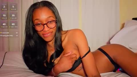cutieeeva online show from May 28, 5:16 am